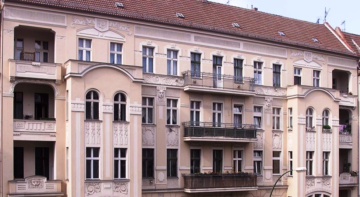 Residential and commercial building in Prenzlauer Berg