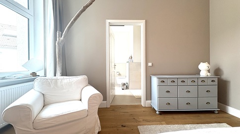 Altbauwohnung mit modernen Akzenten in Berlin-Schmargendorf