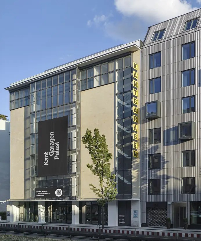 Zur Miete: Einzigartiges Penthouse auf Bauhaus-Denkmal in Berlin-Charlottenburg