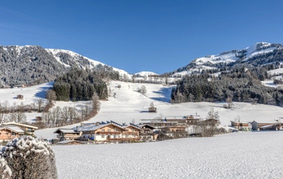 Vollmöbliertes Luxusapartment in der Berglandschaft von Kitzbühel !